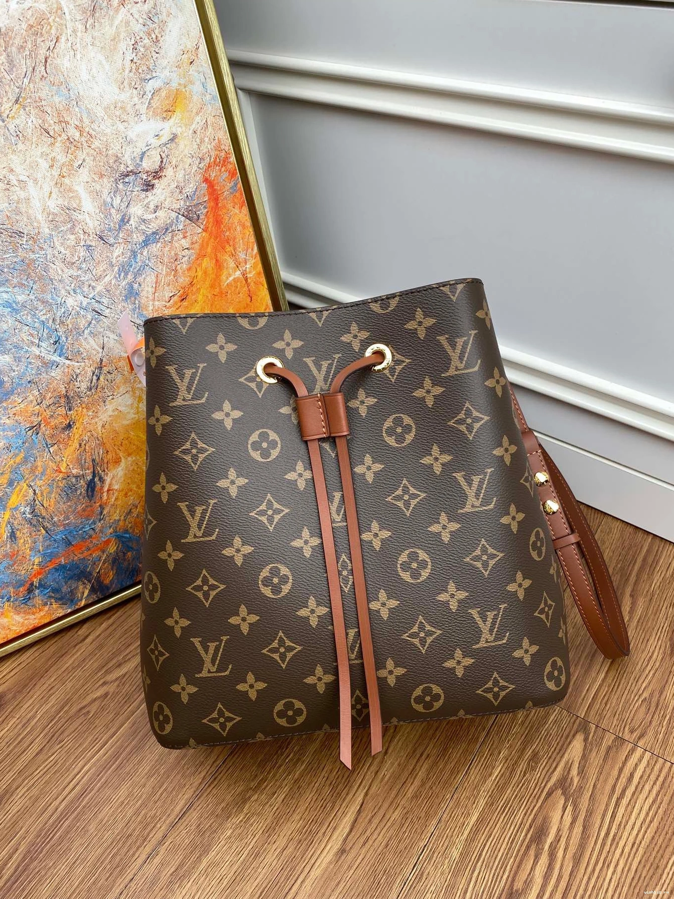 WIS VUITTON NÉONOÉ LOUIS 0106